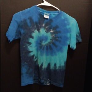 Kids Tye dyed t shirt size S